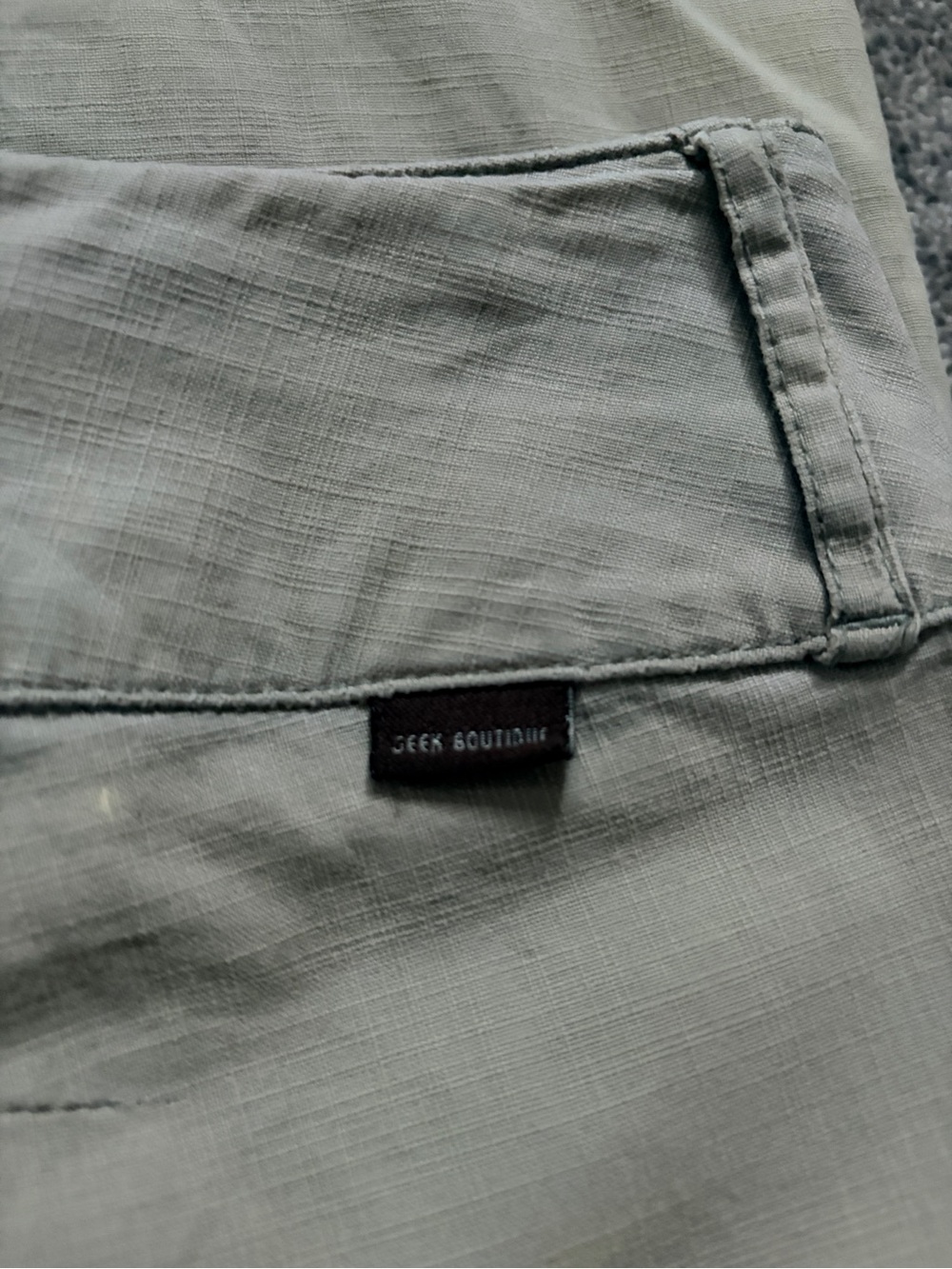 Canadian streetwear brand Geek Boutique - Vintage/Rare Army Green Capris